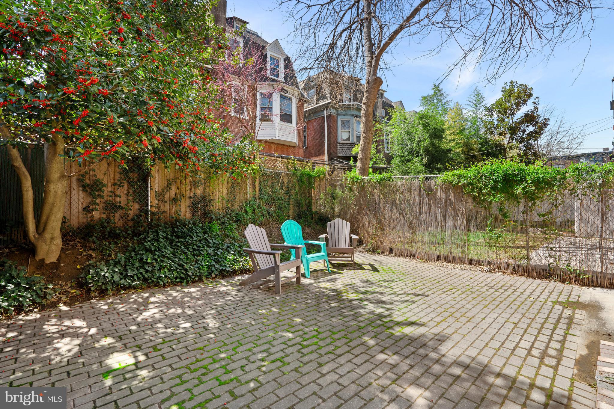 4830 Cedar Ave