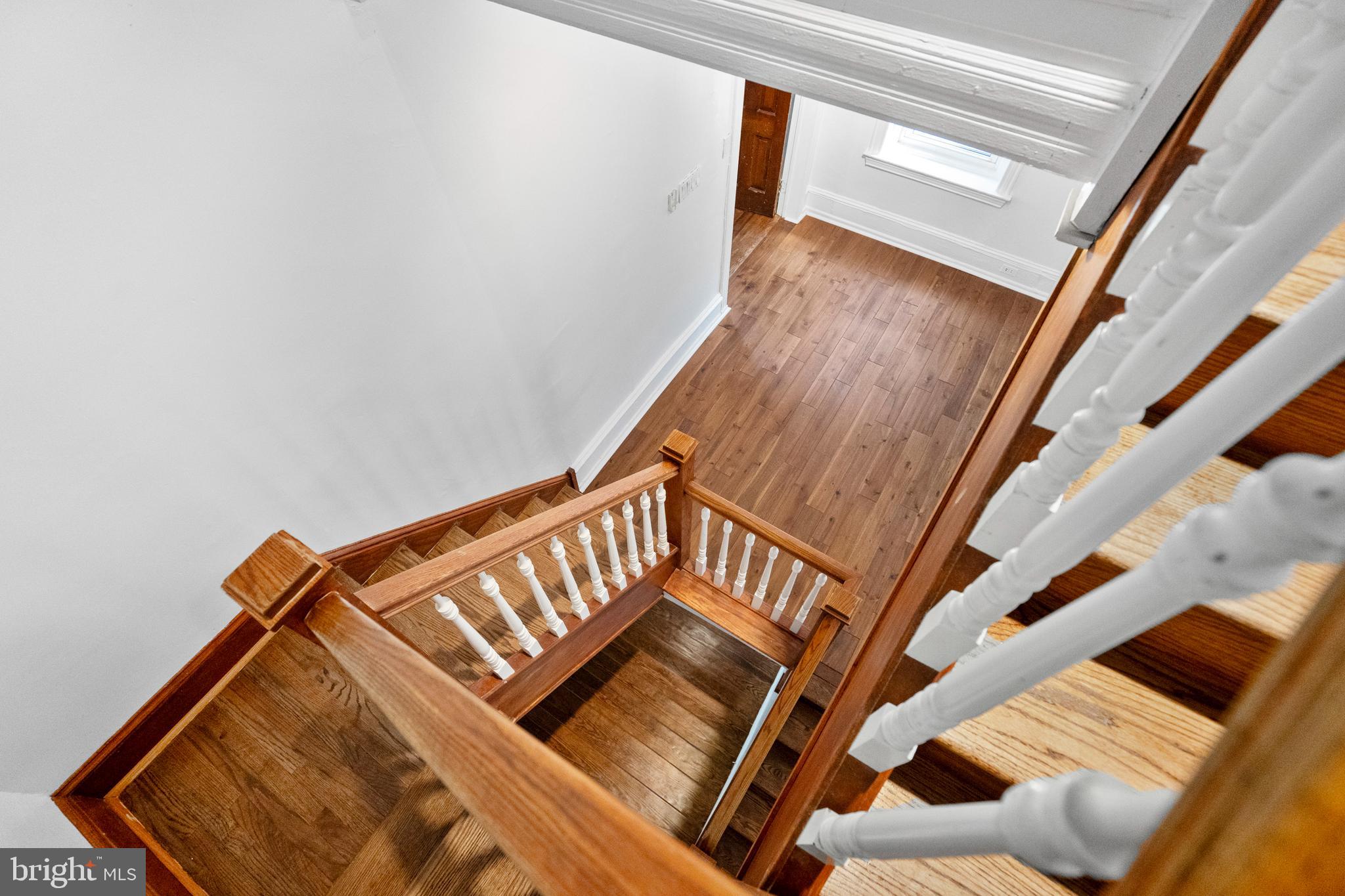 4830 Cedar Ave