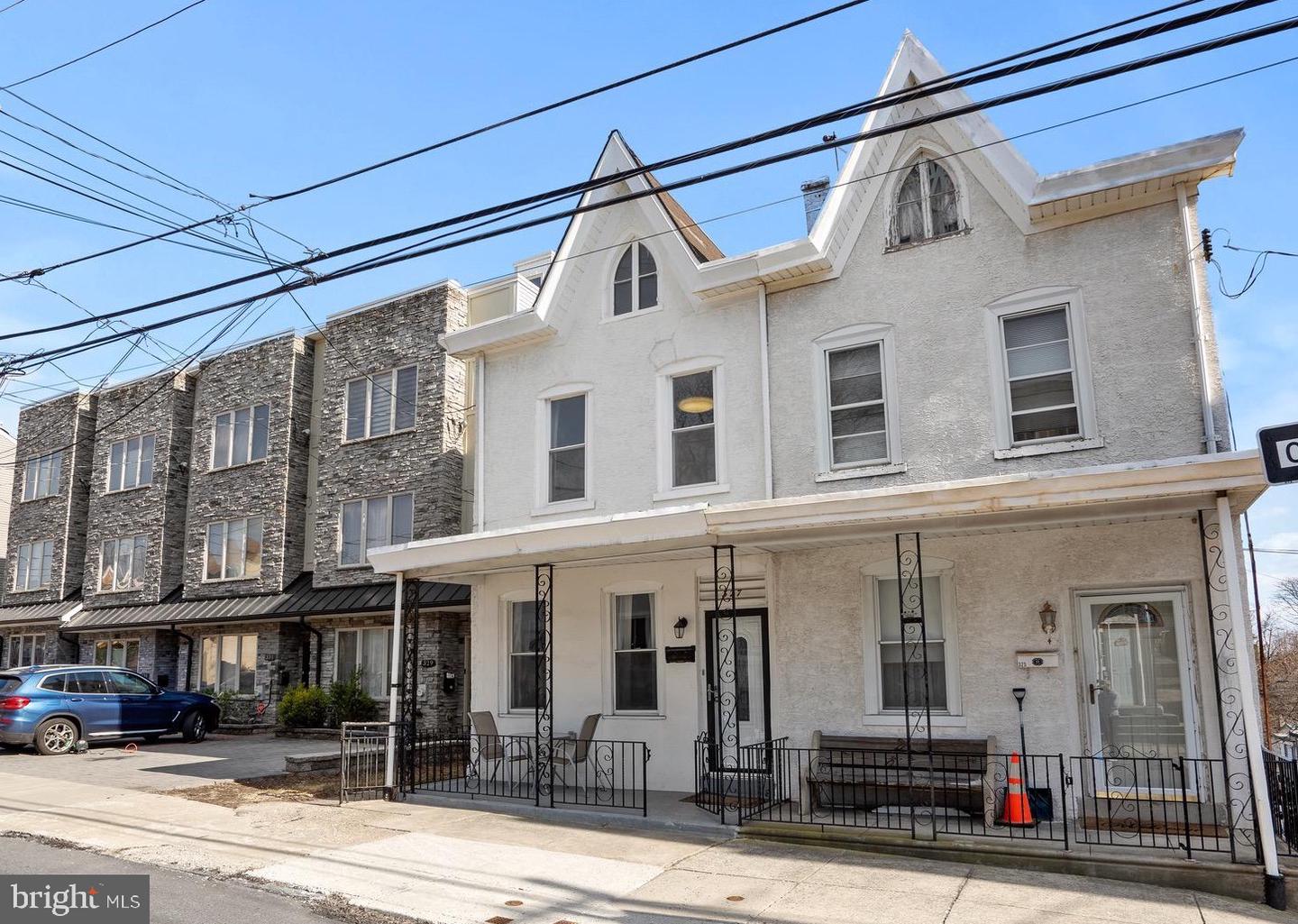 327 Delmar St
