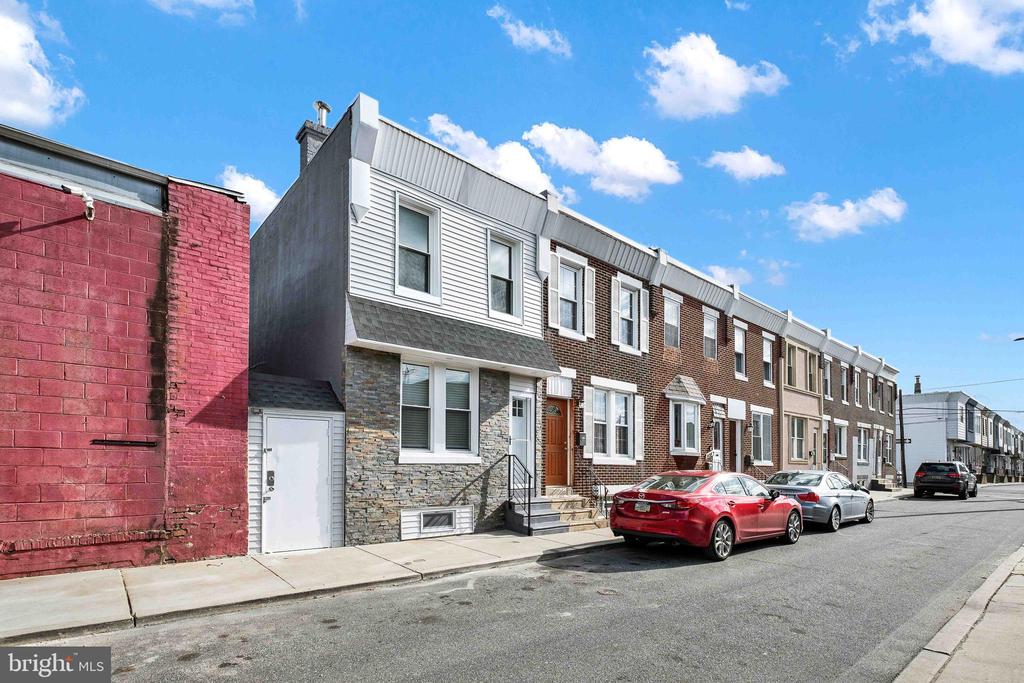 3463 Livingston St