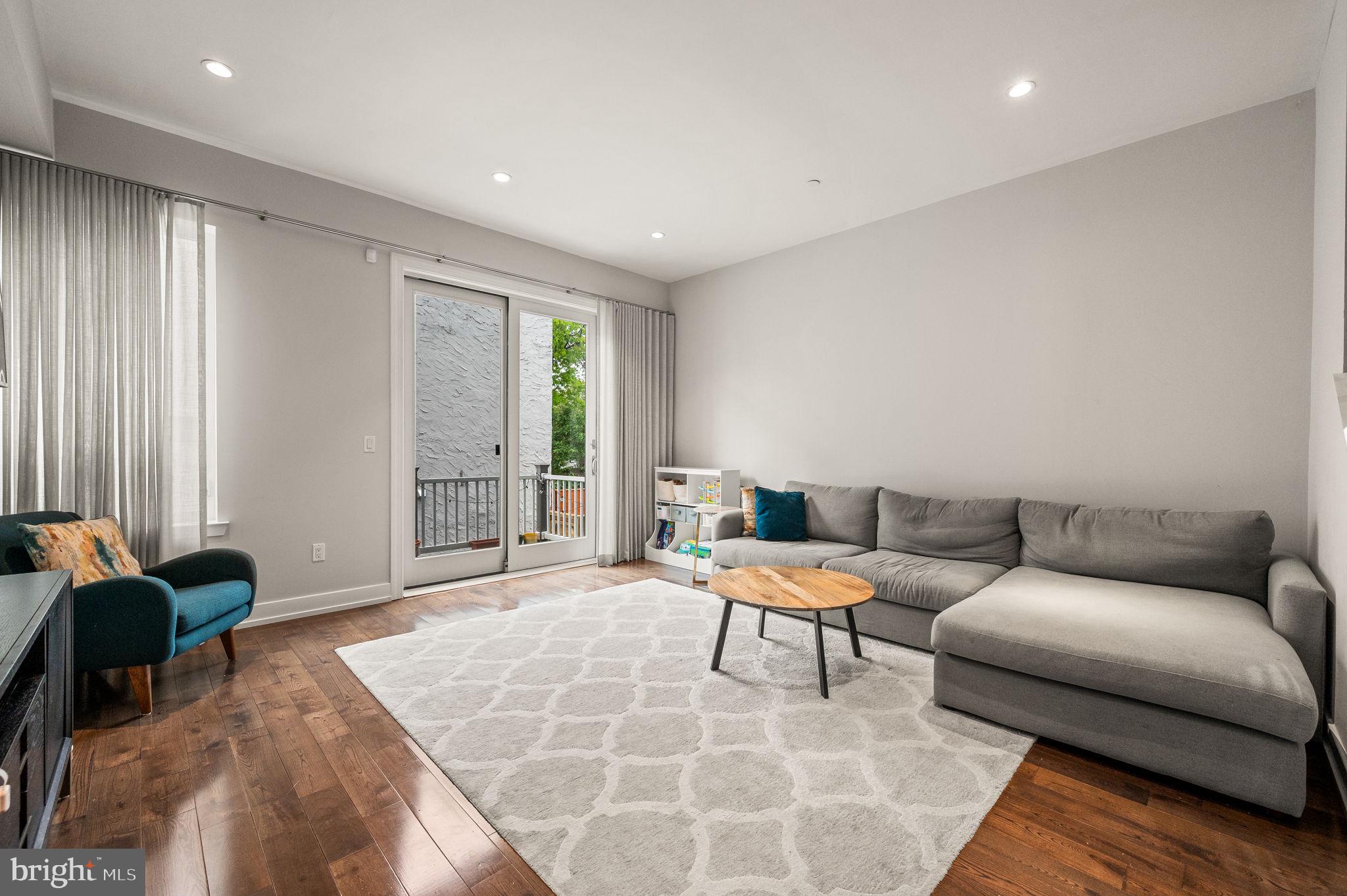 307 REED STREET 9 C
