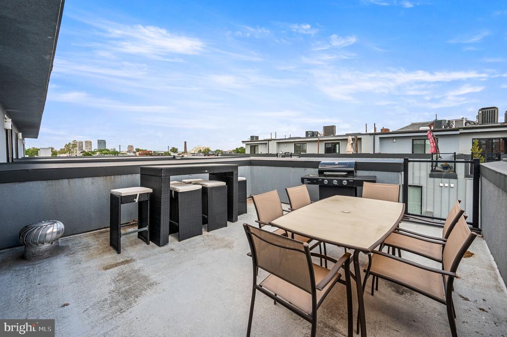 307 REED STREET 9 C