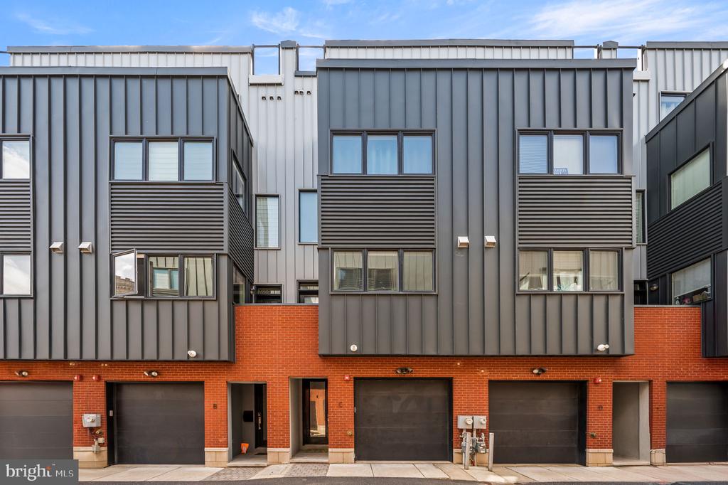 307 REED STREET 9 C