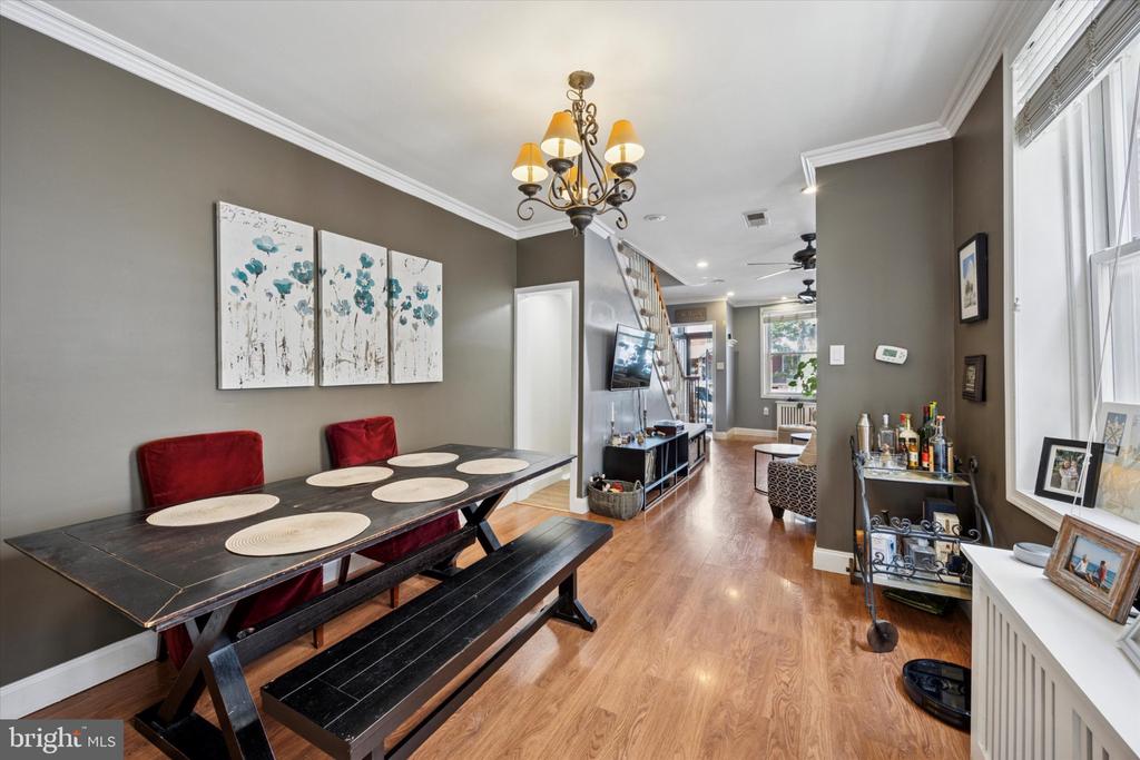 1941 E Moyamensing Ave