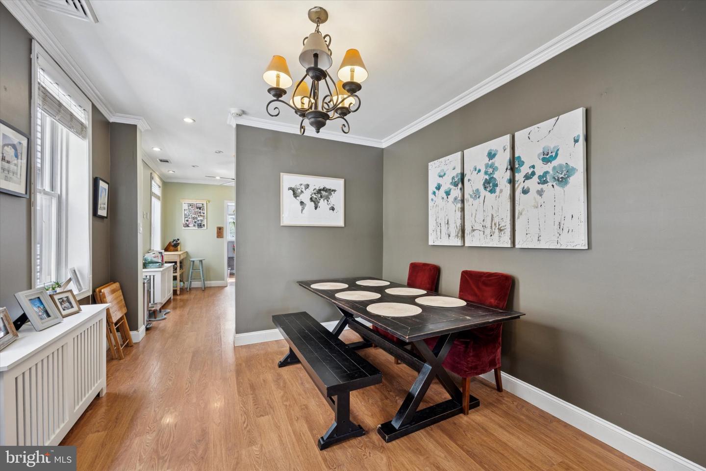 1941 E Moyamensing Ave