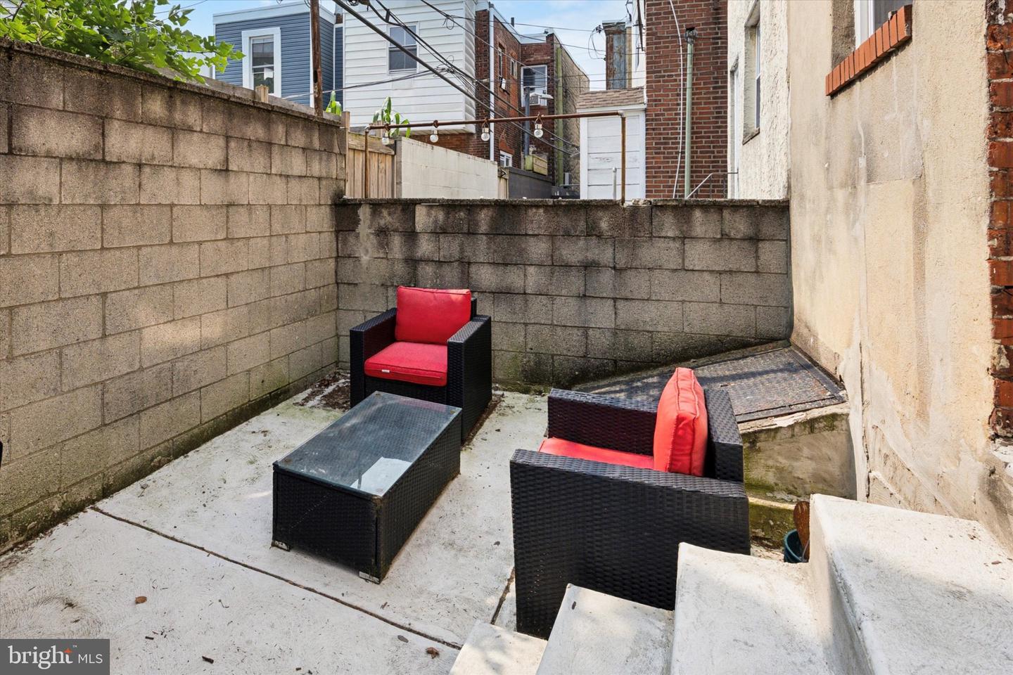 1941 E Moyamensing Ave