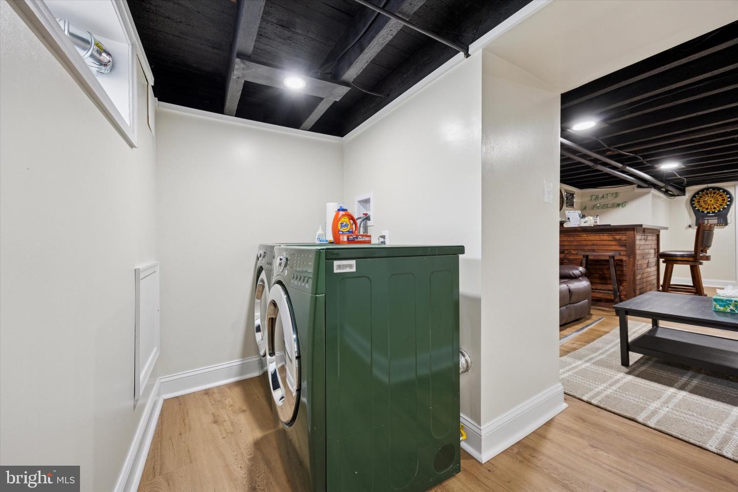 1941 E Moyamensing Ave
