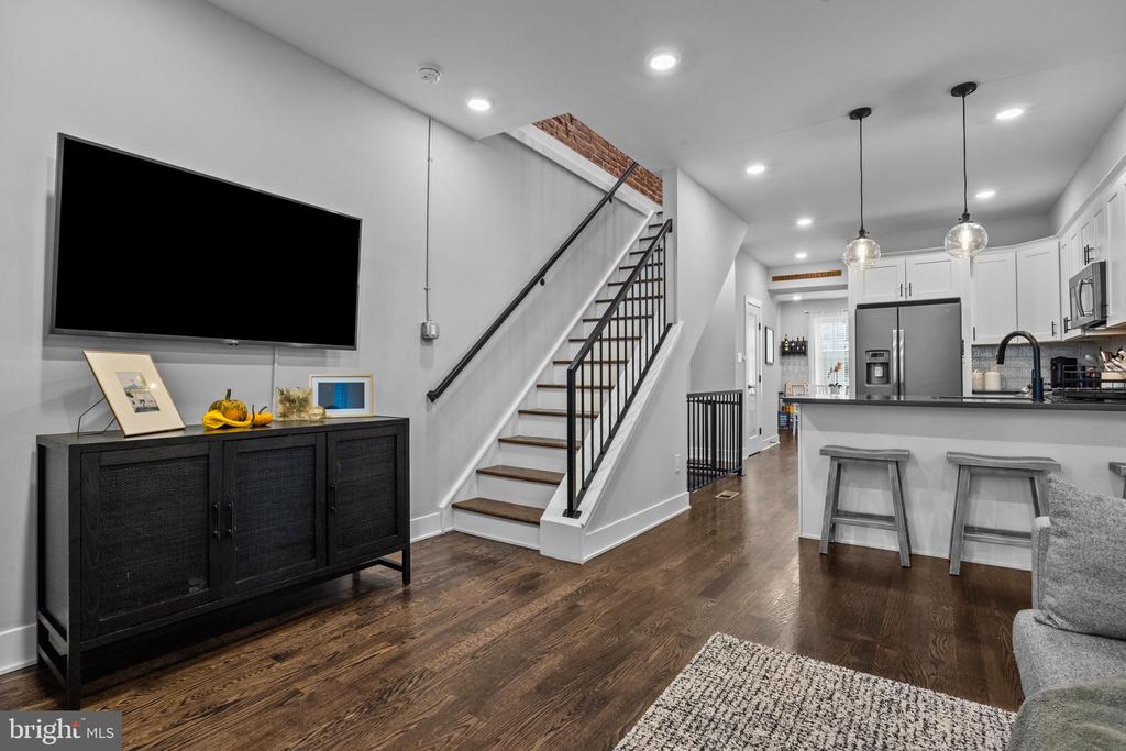 450 RIPKA STREET