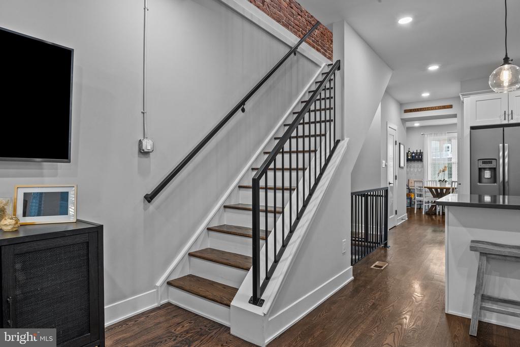 450 RIPKA STREET