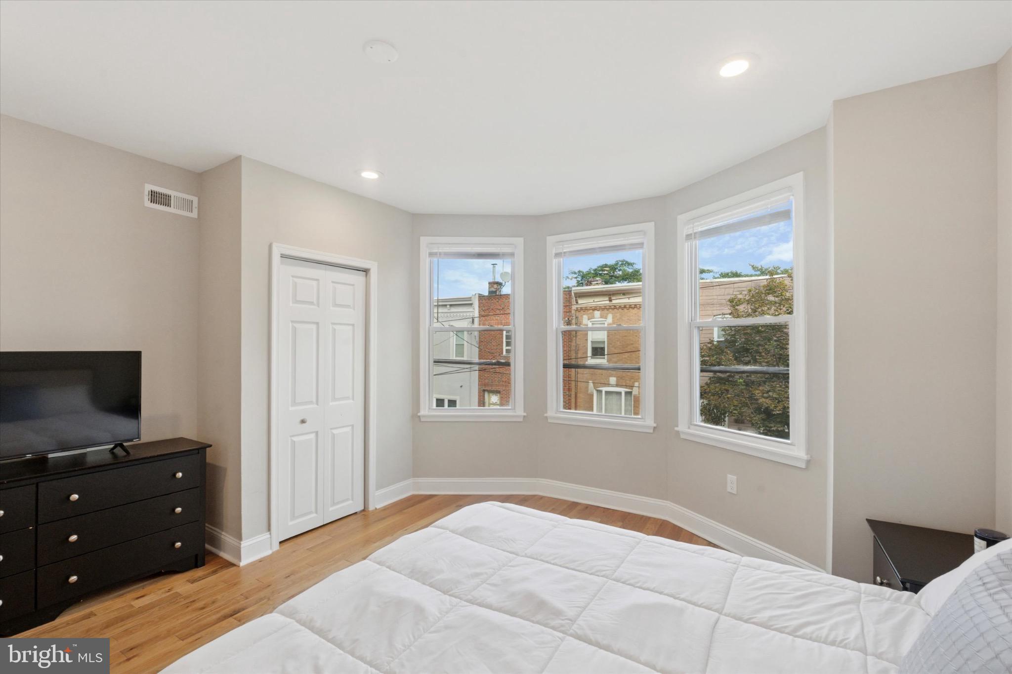 1526 S 24TH STREET
