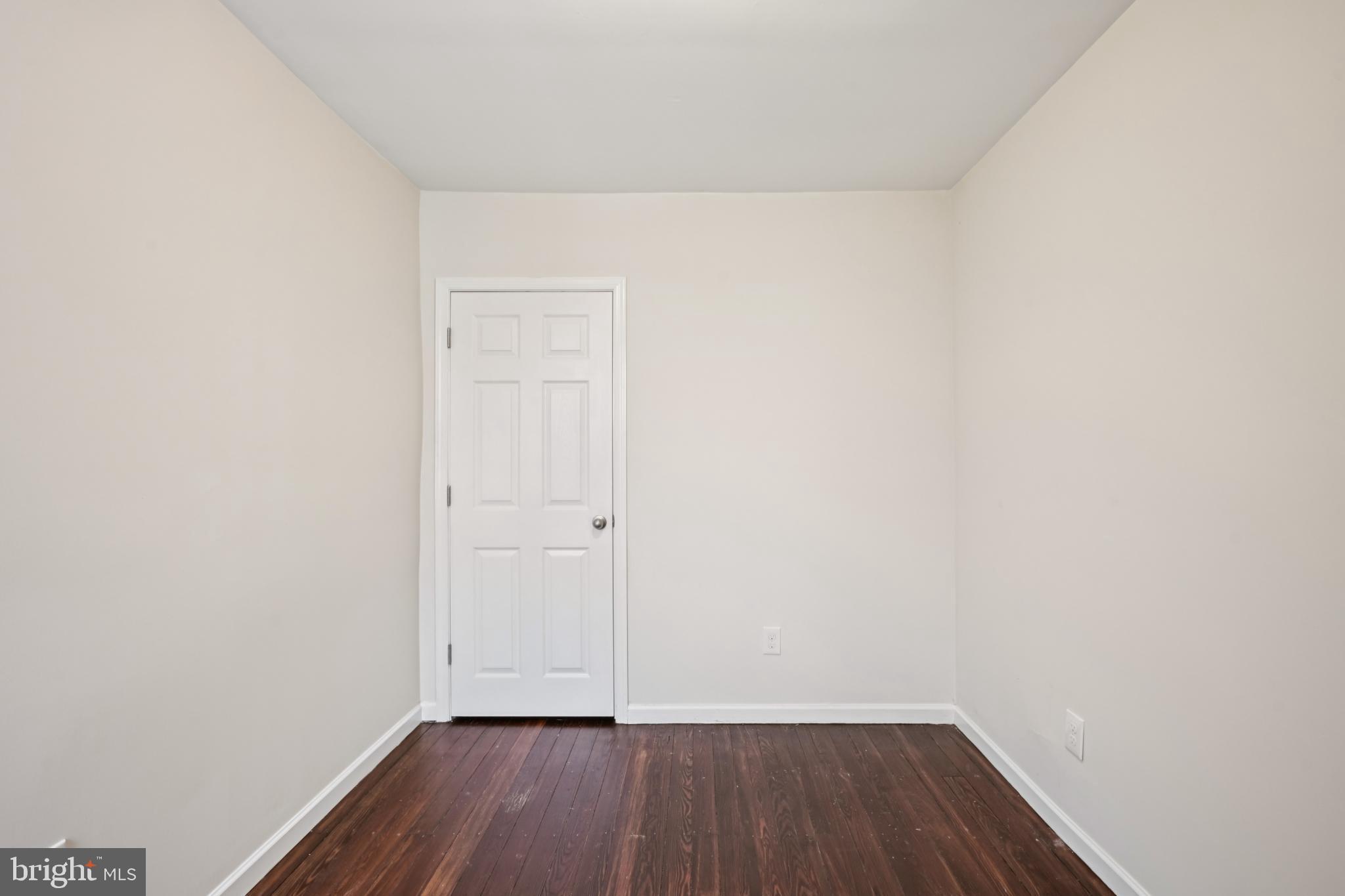 243 LAURISTON STREET