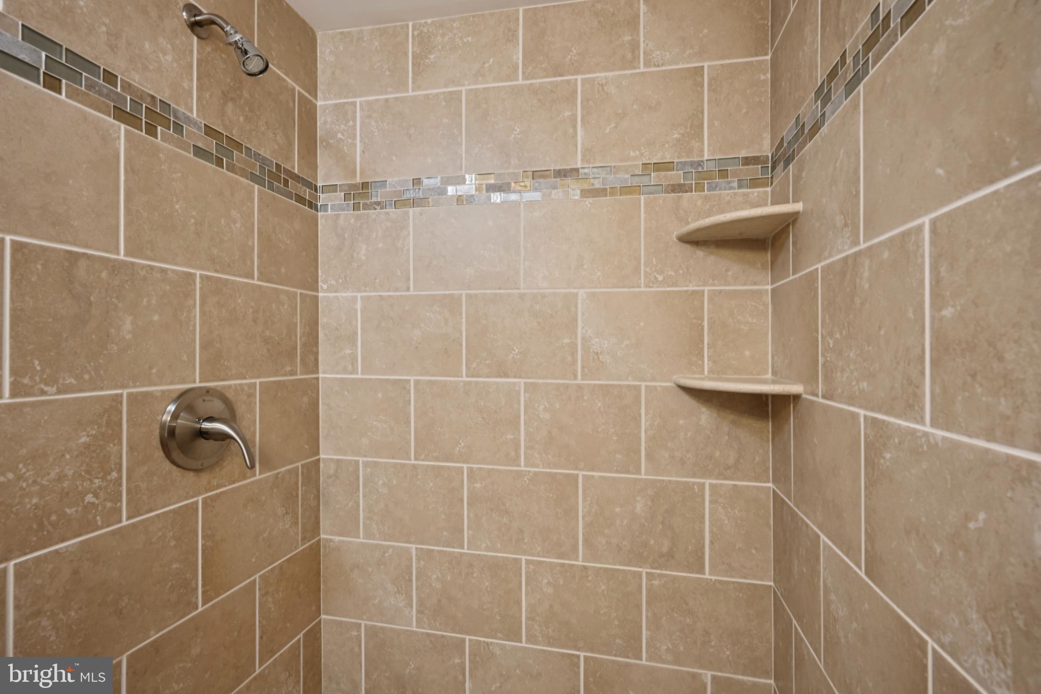 243 LAURISTON STREET