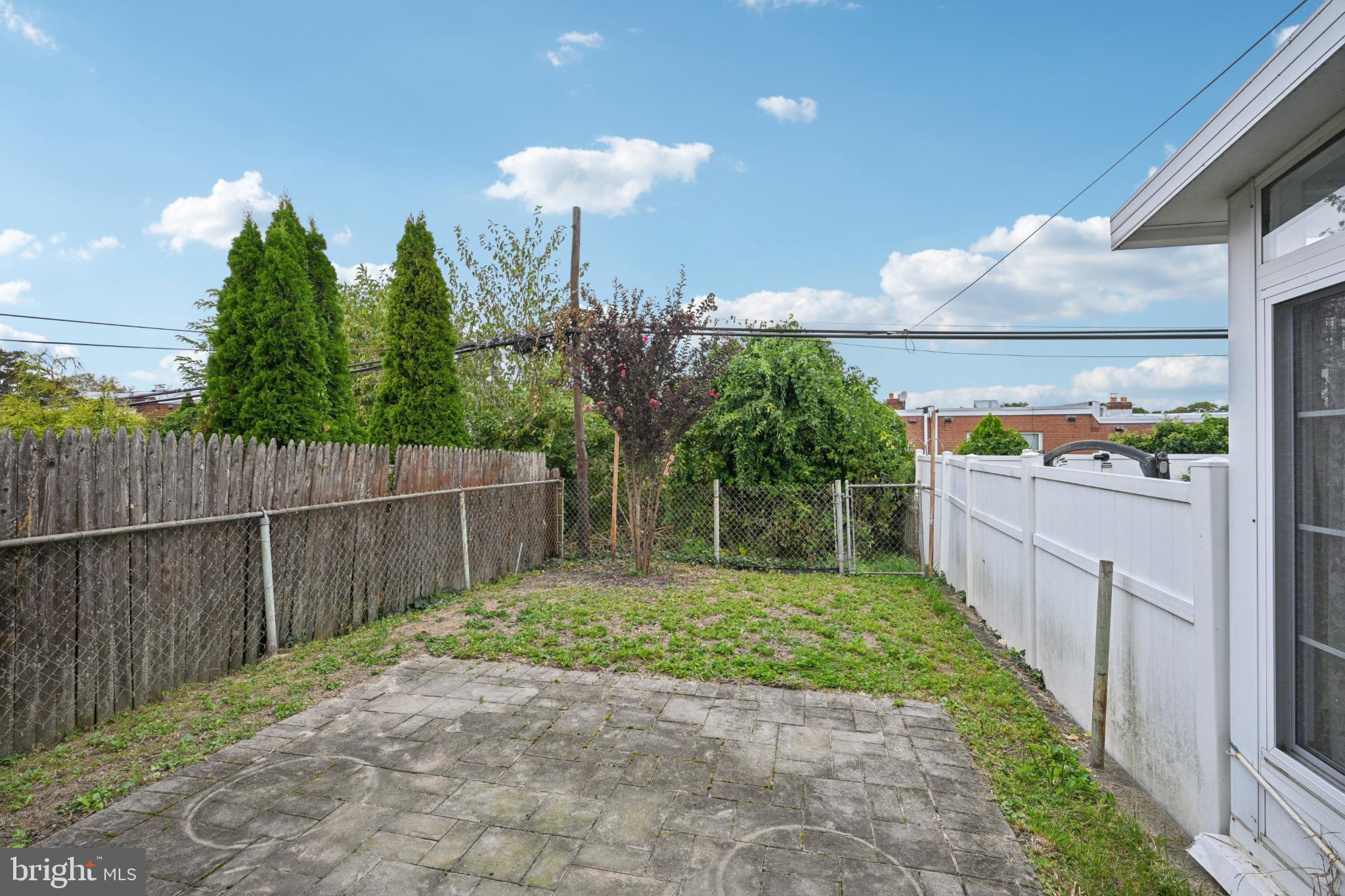 243 LAURISTON STREET