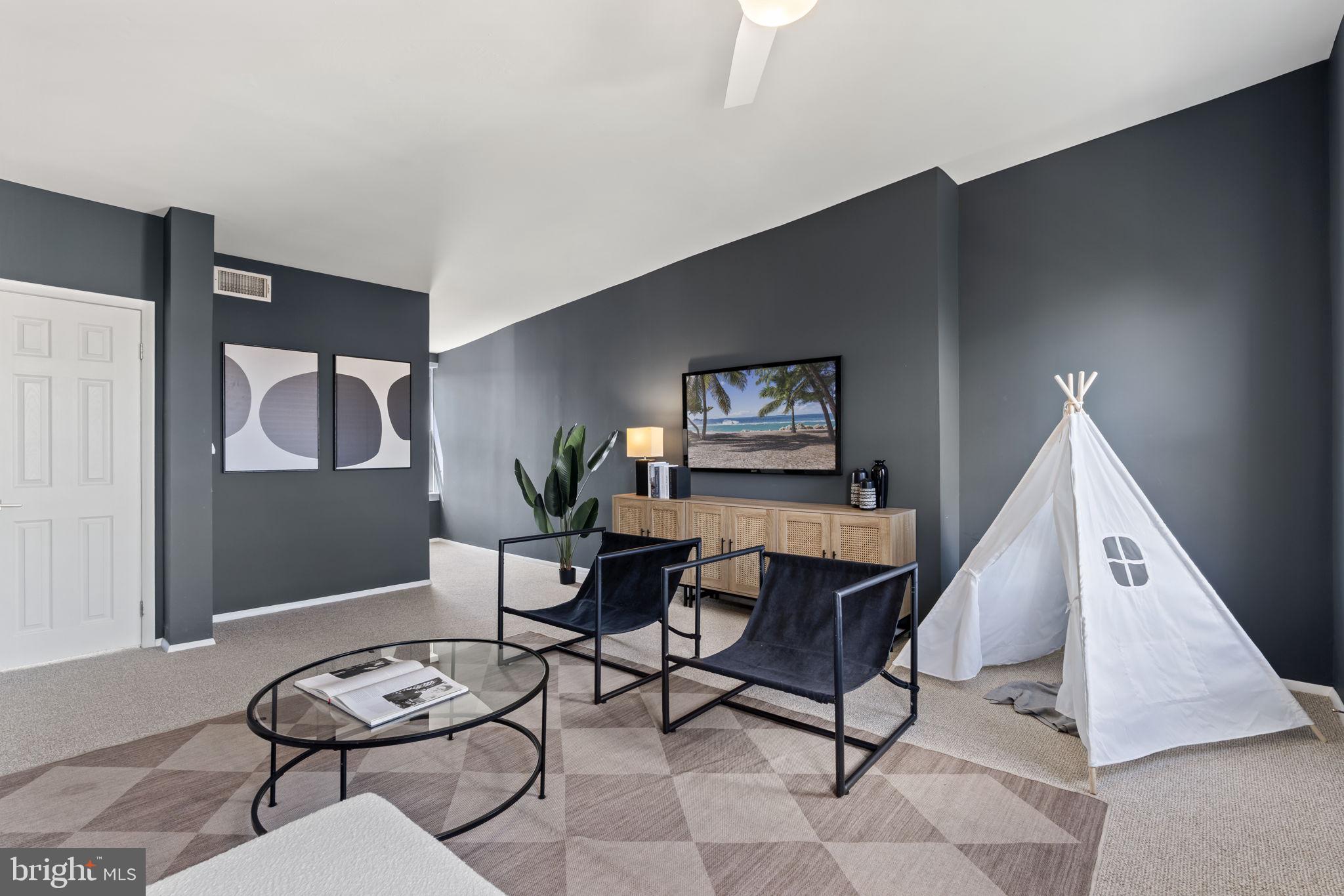 1360 MARLBOROUGH STREET