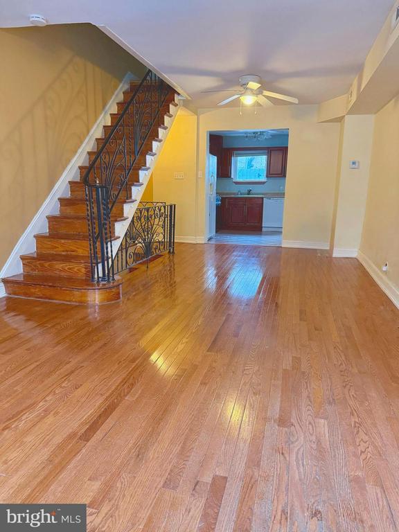 811 EARP STREET