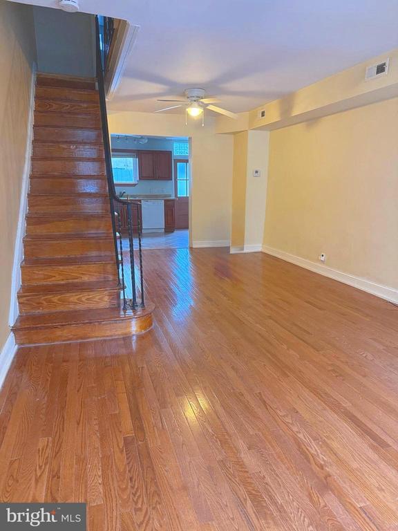 811 EARP STREET