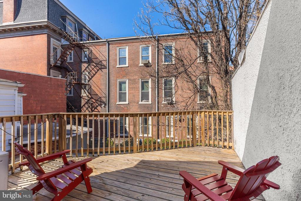 523 FAIRMOUNT AVENUE