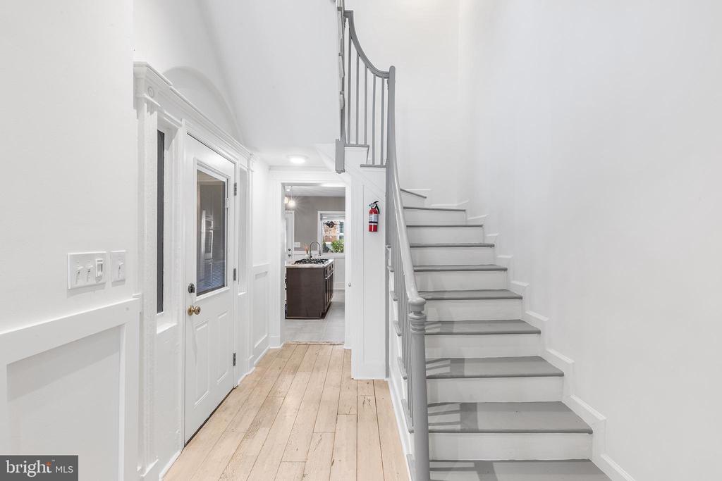 523 FAIRMOUNT AVENUE