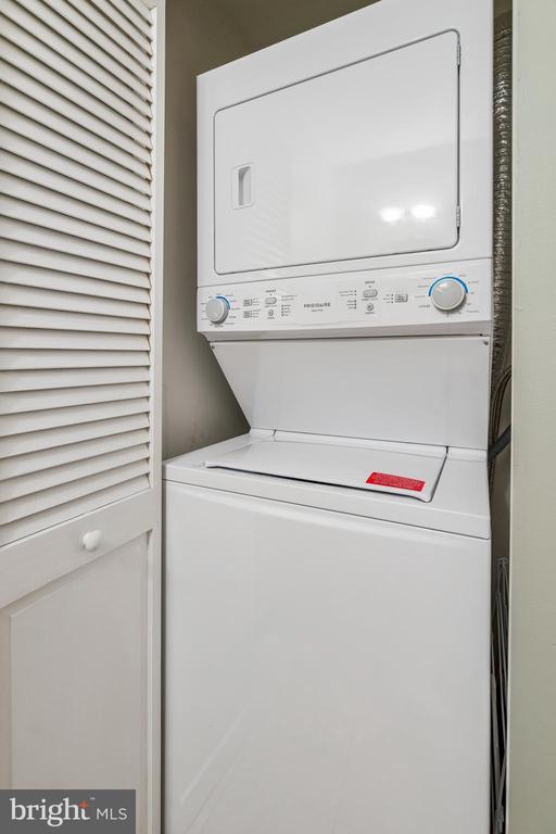1100 S BROAD STREET Unit: 404C