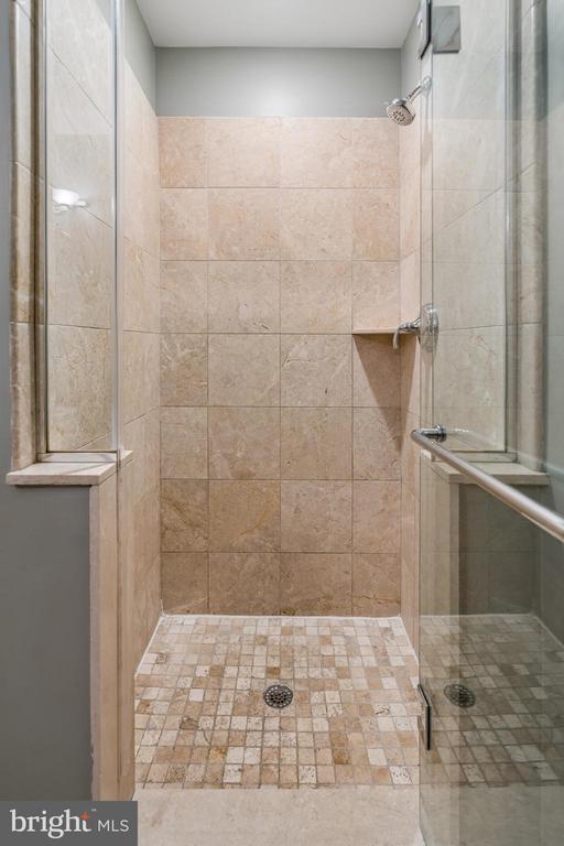 1100 S BROAD STREET Unit: 404C