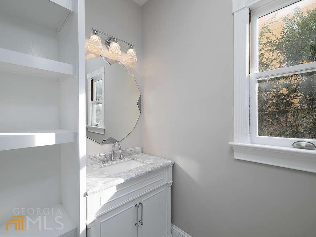 518 Oakland Avenue SE