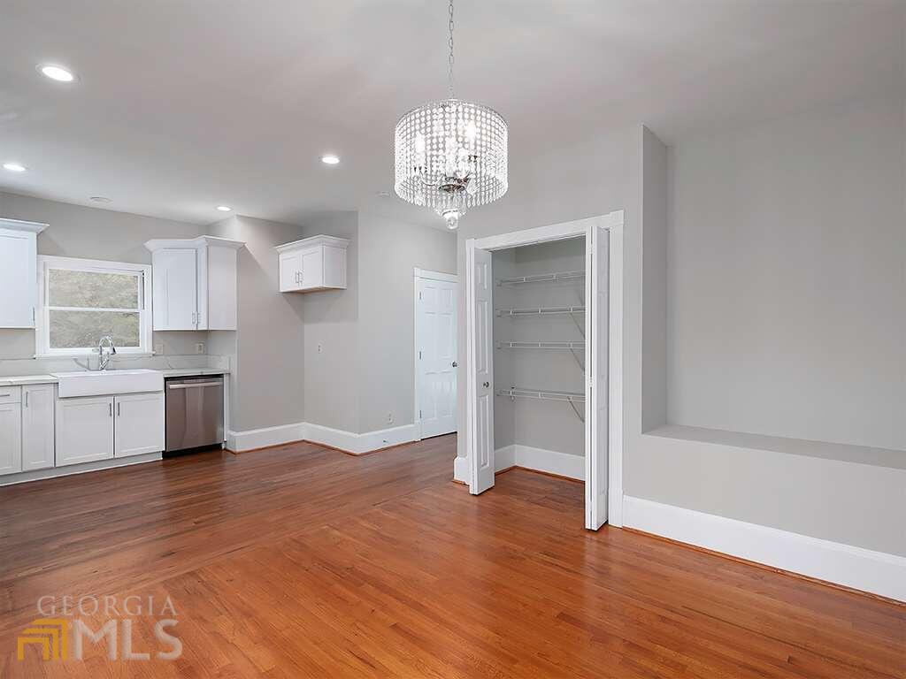 518 Oakland Avenue SE