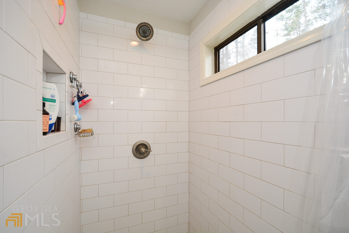 1491 Wood Thrush Way