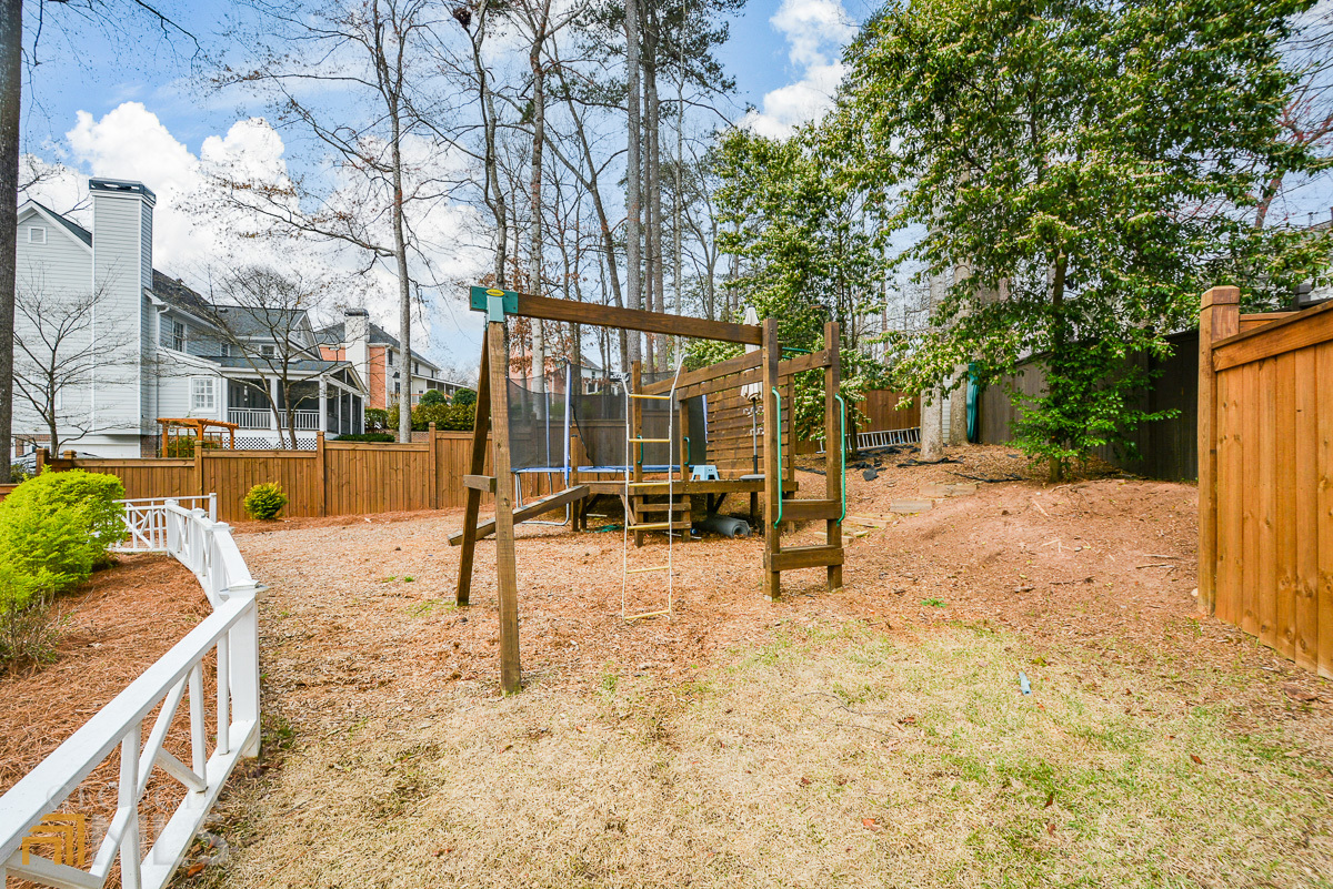 1491 Wood Thrush Way