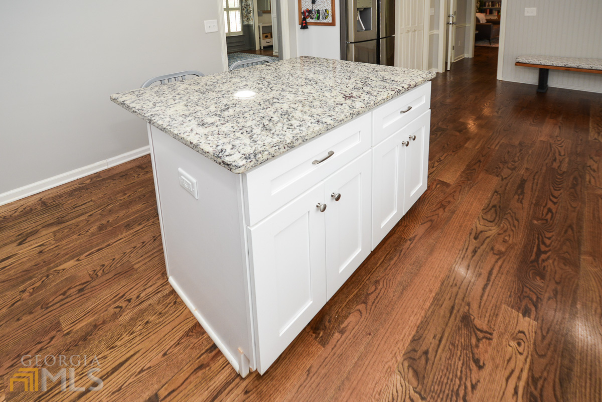 1491 Wood Thrush Way