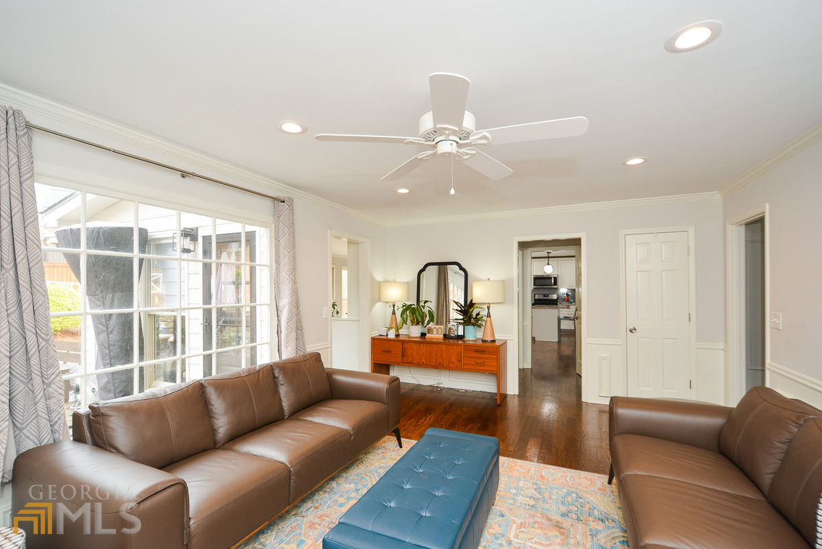 1491 Wood Thrush Way