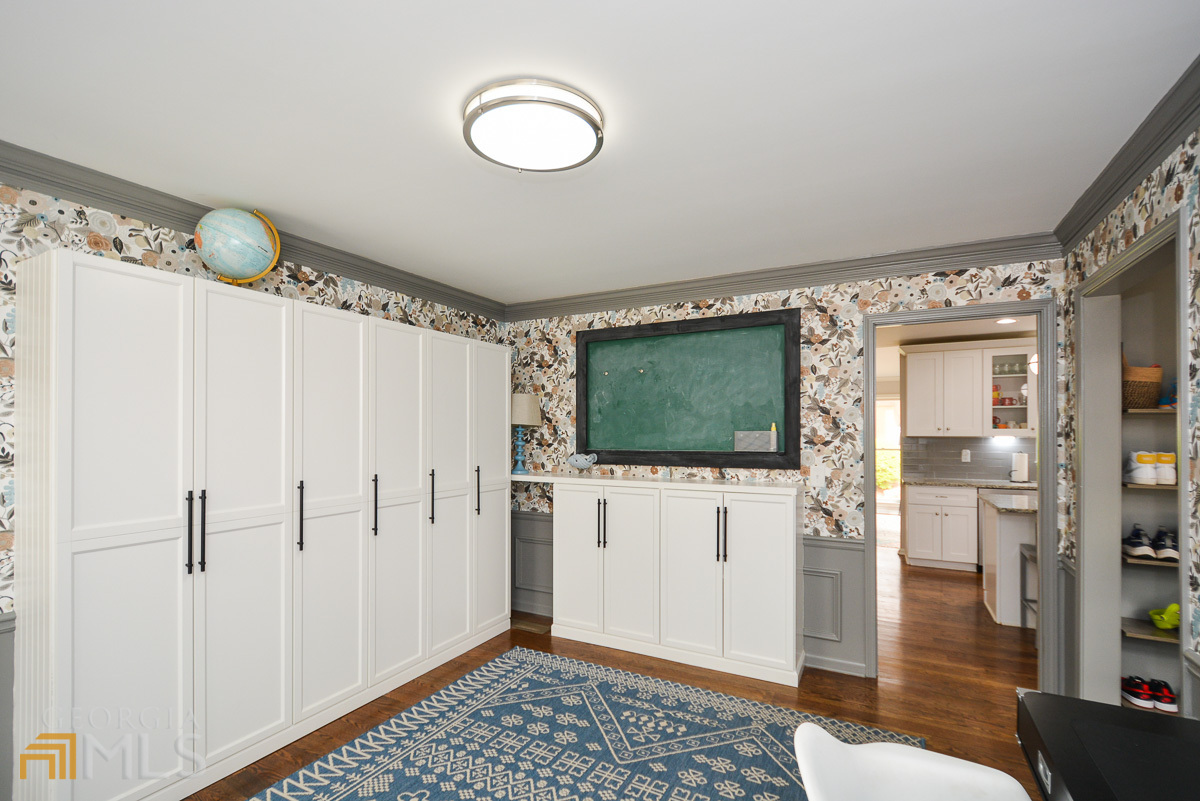 1491 Wood Thrush Way