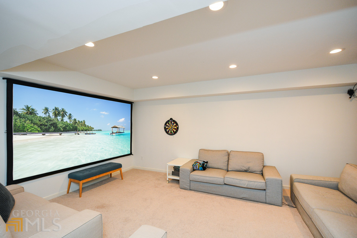 1491 Wood Thrush Way