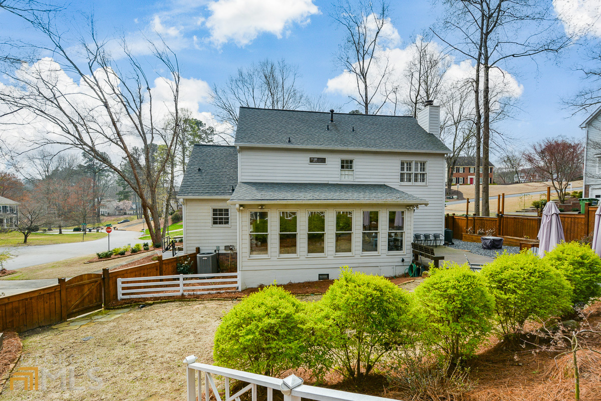 1491 Wood Thrush Way