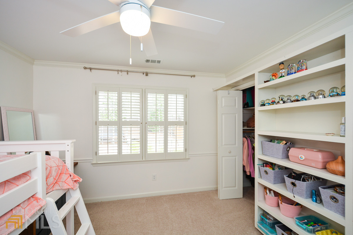 1491 Wood Thrush Way