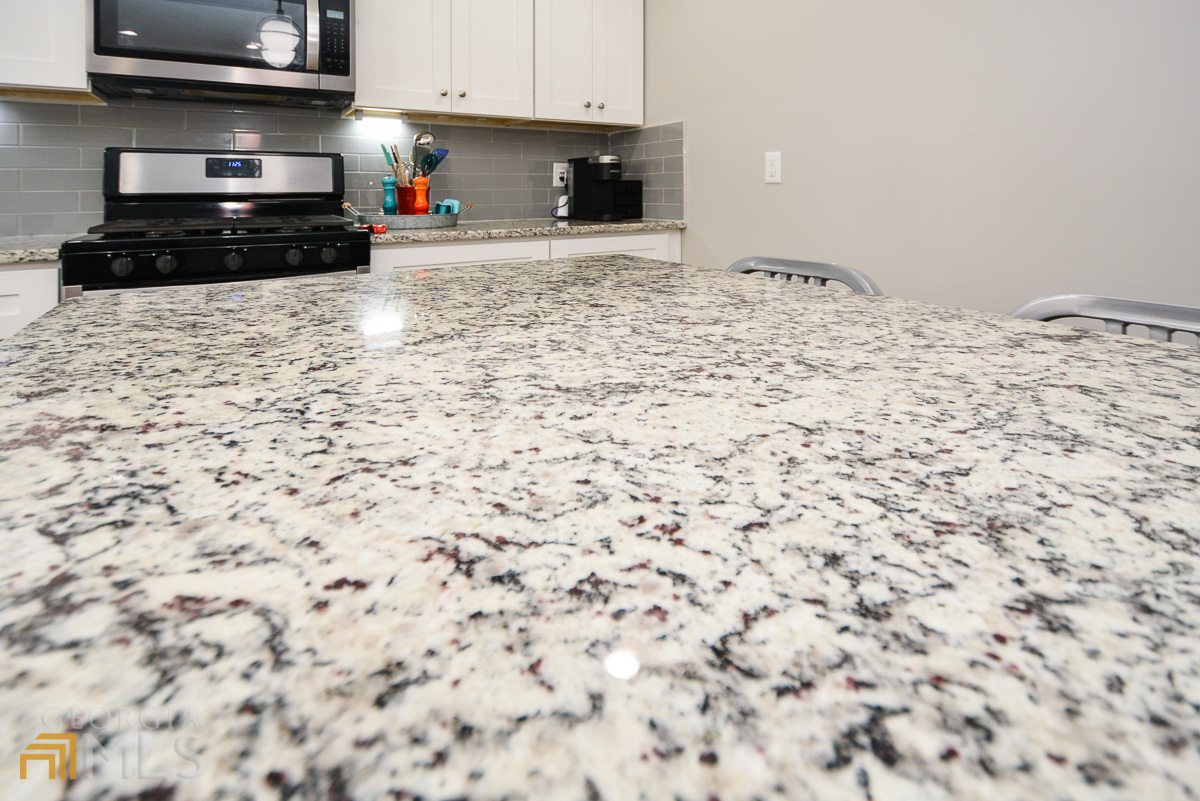 1491 Wood Thrush Way