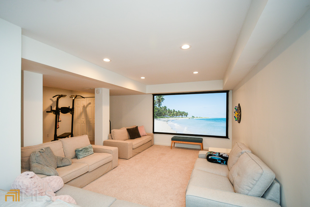 1491 Wood Thrush Way