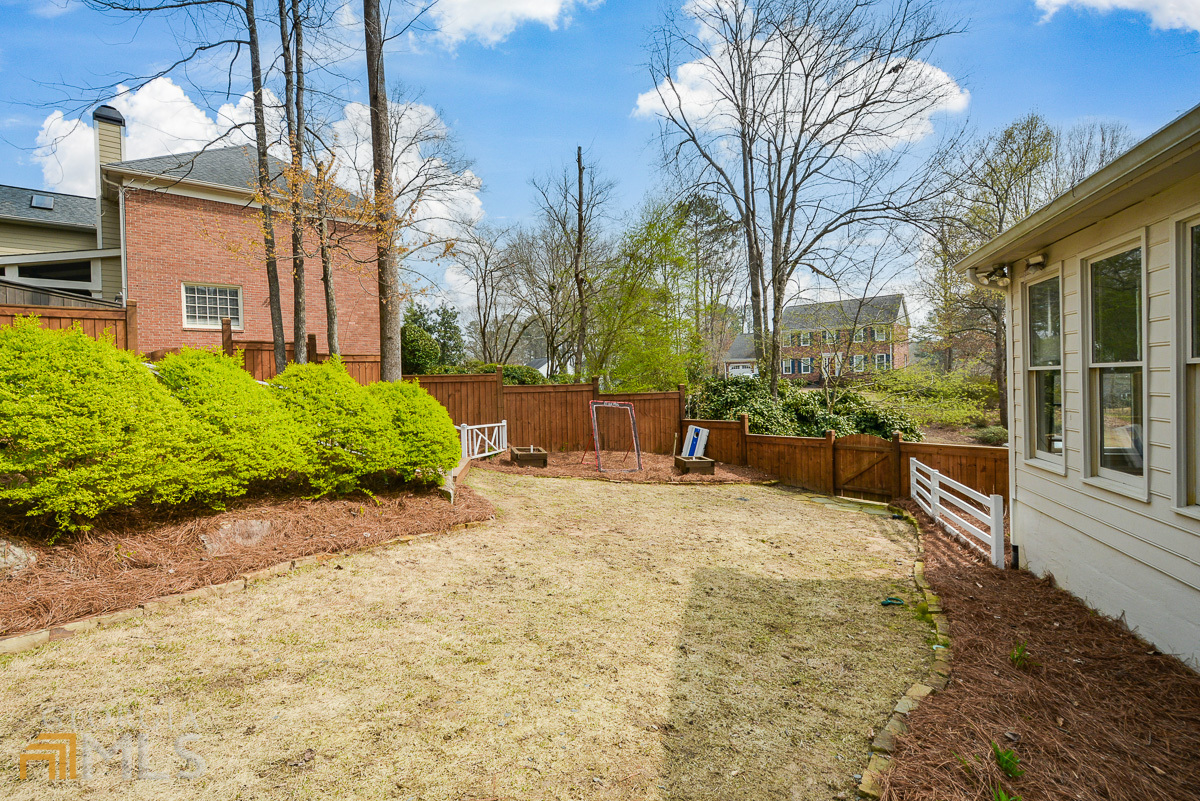 1491 Wood Thrush Way