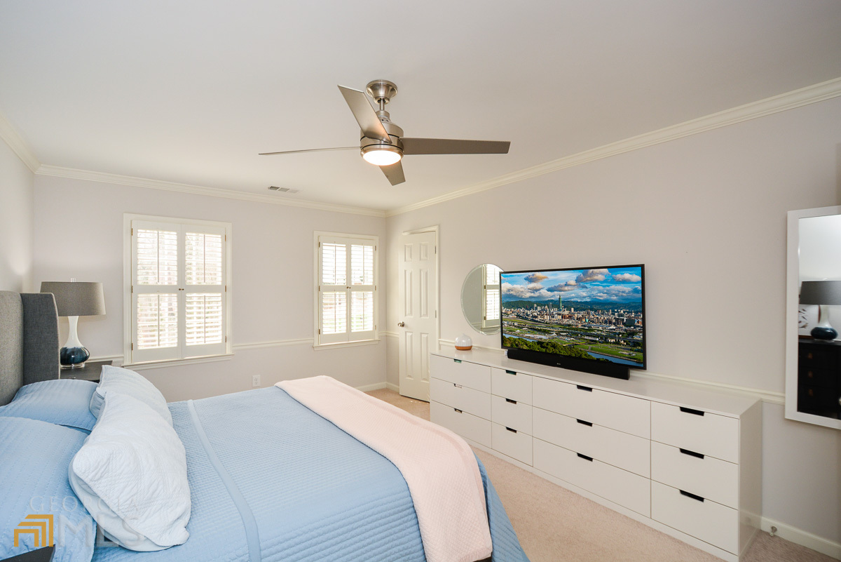 1491 Wood Thrush Way