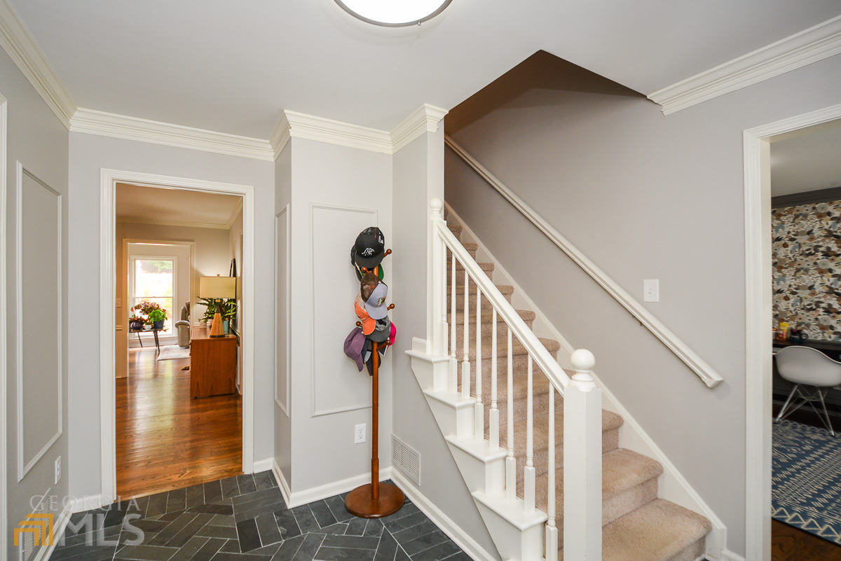 1491 Wood Thrush Way