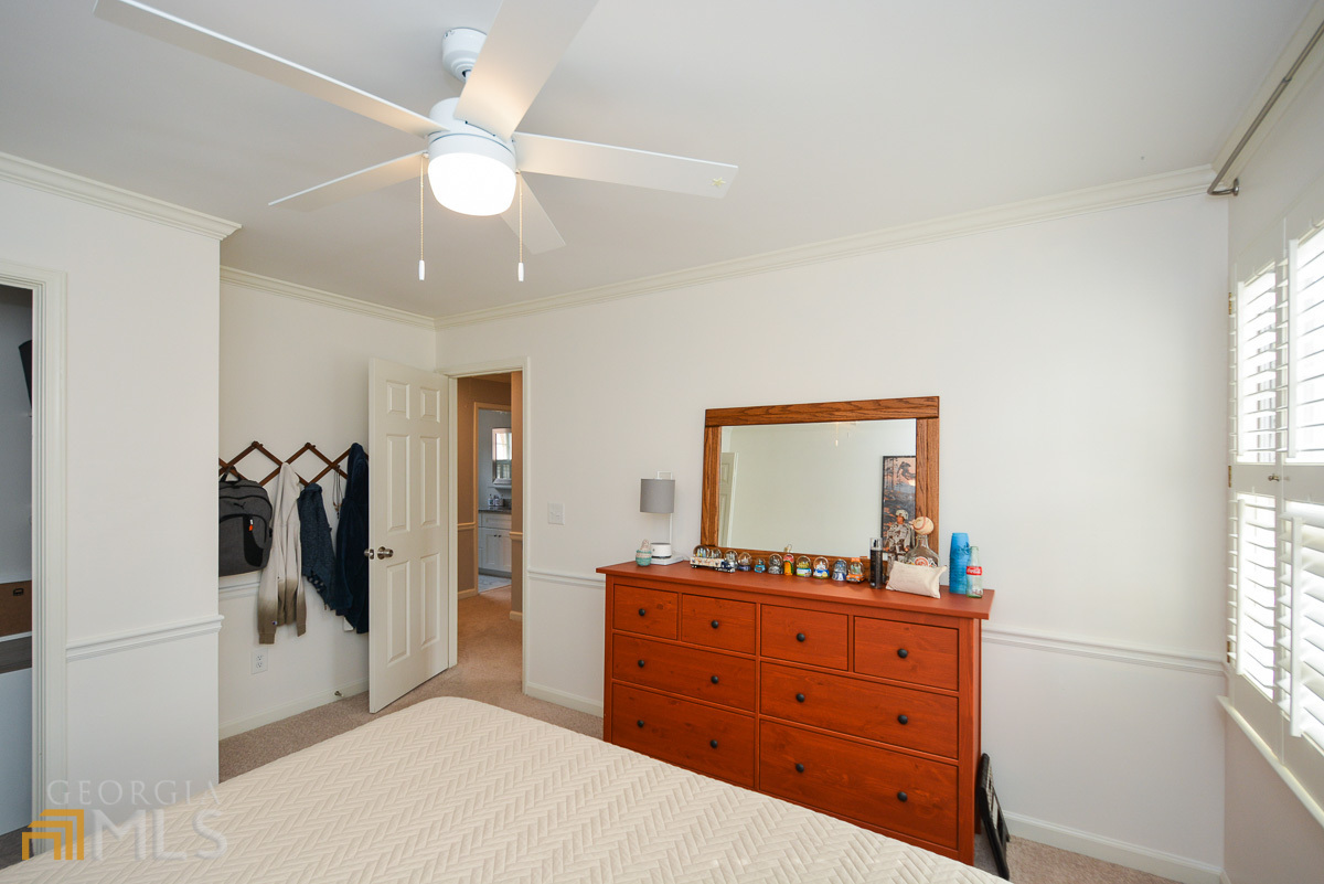 1491 Wood Thrush Way