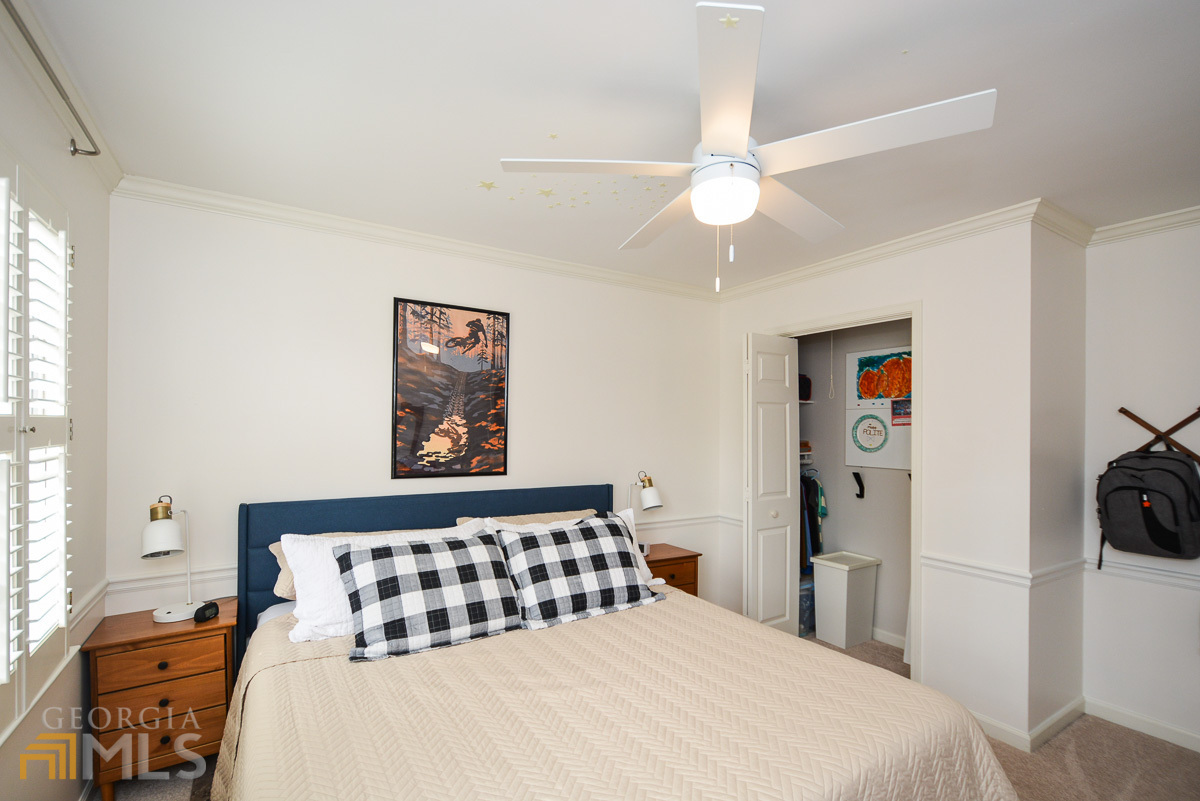 1491 Wood Thrush Way