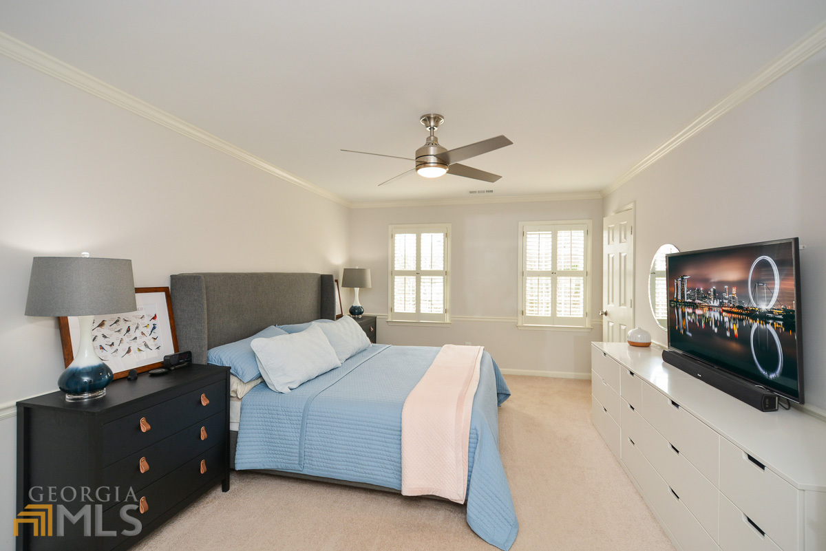 1491 Wood Thrush Way