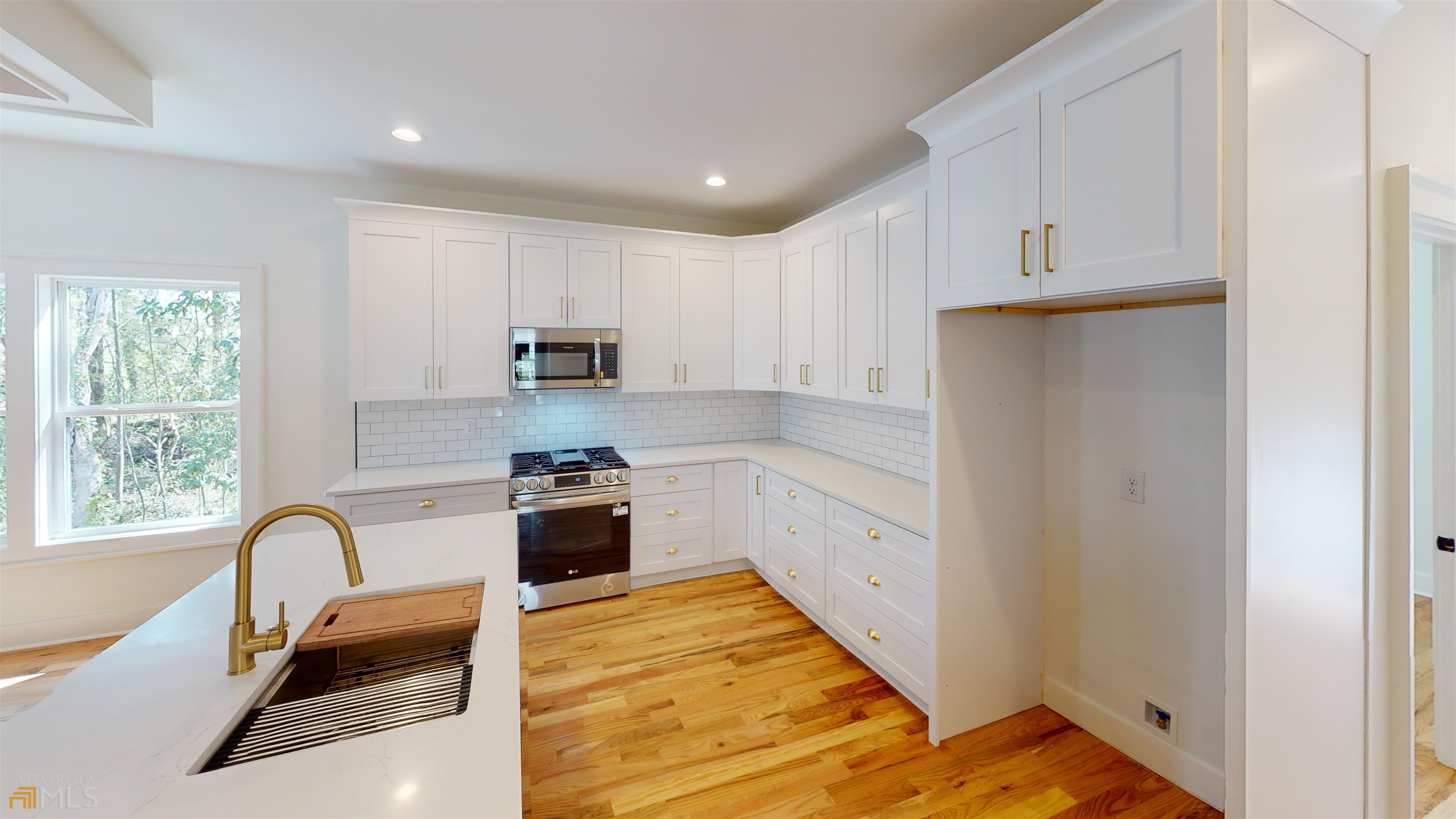 1671 Cecile Avenue SE