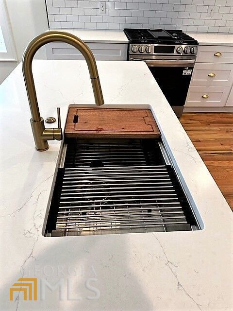 1671 Cecile Avenue SE