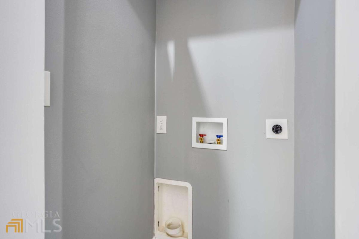 766 Elbert Street SW