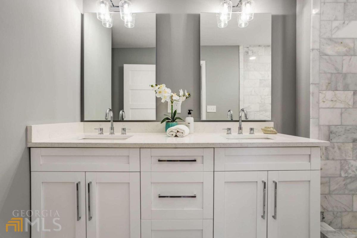 766 Elbert Street SW