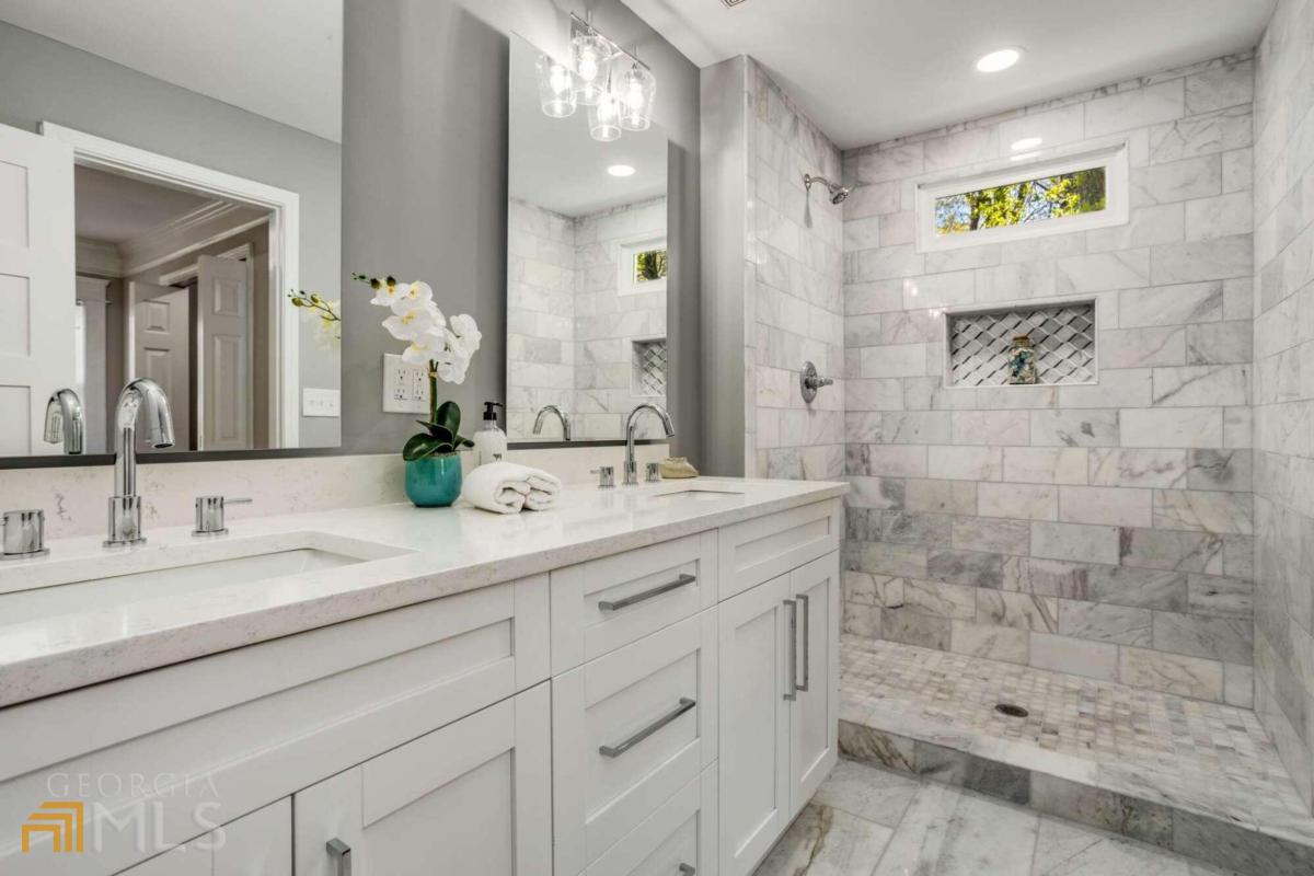 766 Elbert Street SW