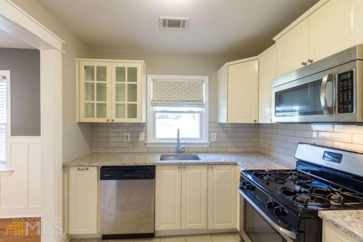 794 Maynard Terrace SE