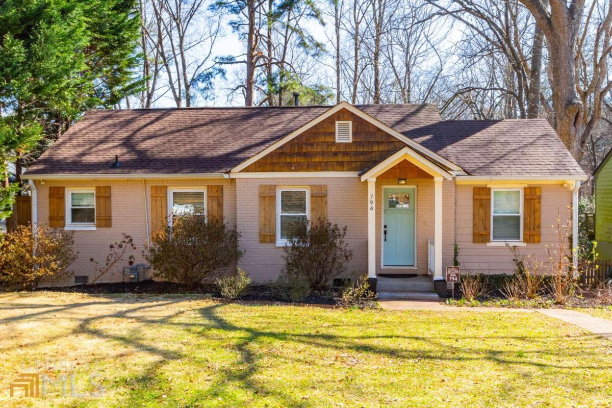 794 Maynard Terrace SE