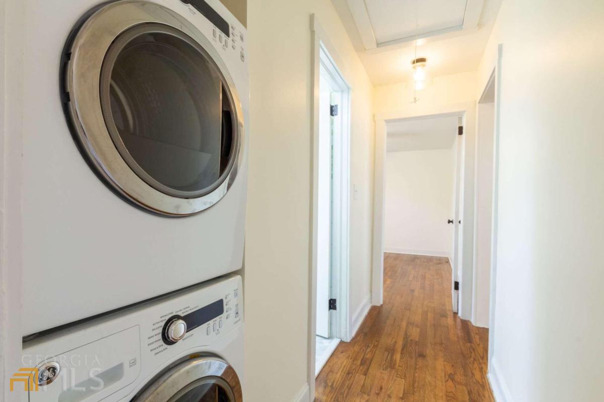 794 Maynard Terrace SE